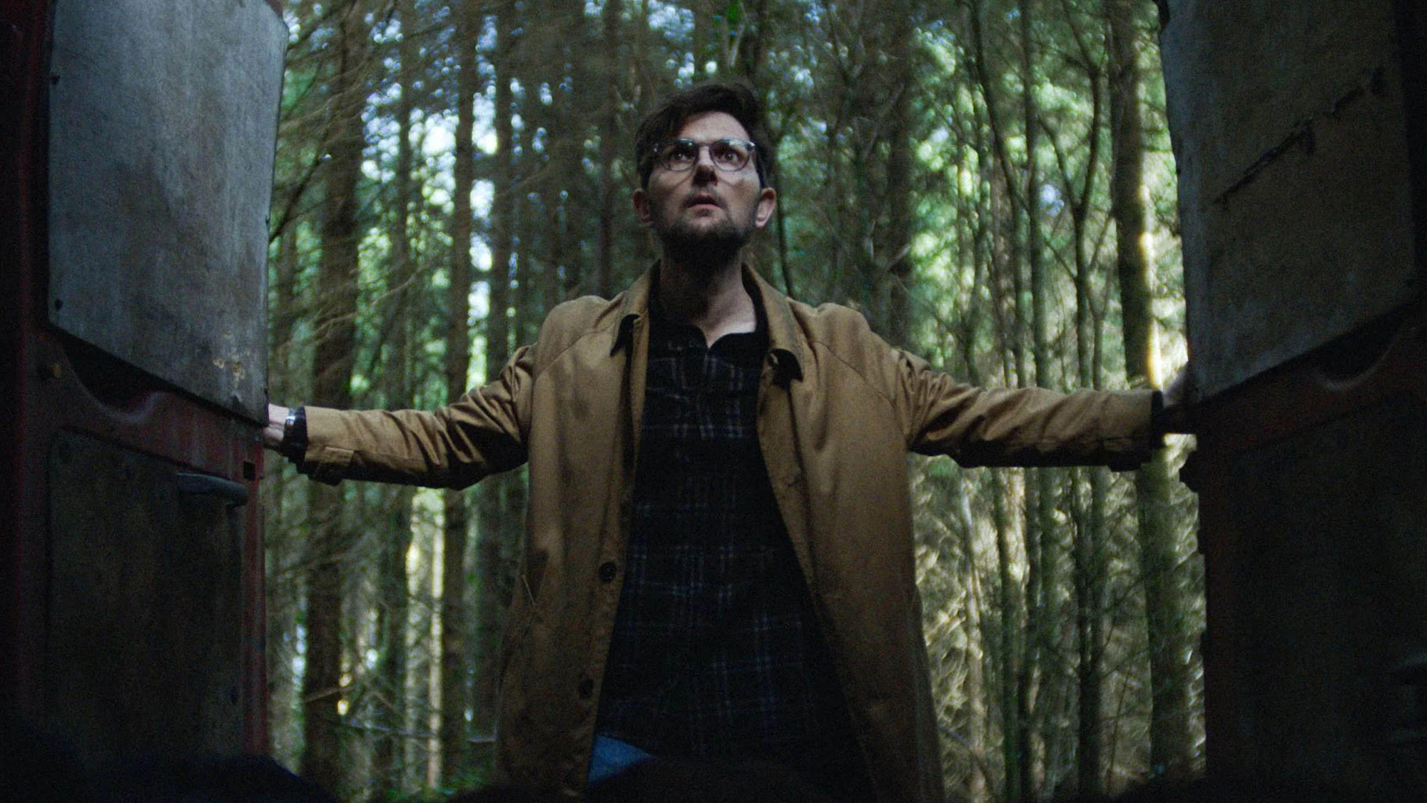 Review: ‘Hokum’ hearkens back to handmade haunted-house horror